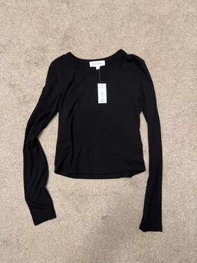 Pink Rose Black Long Sleeve Slim Crewneck Tee